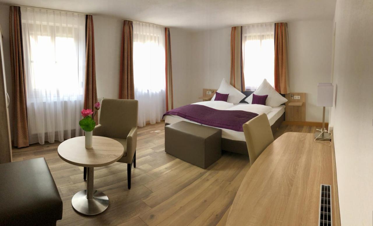 A Lotus Hotel Böblingen Exteriör bild