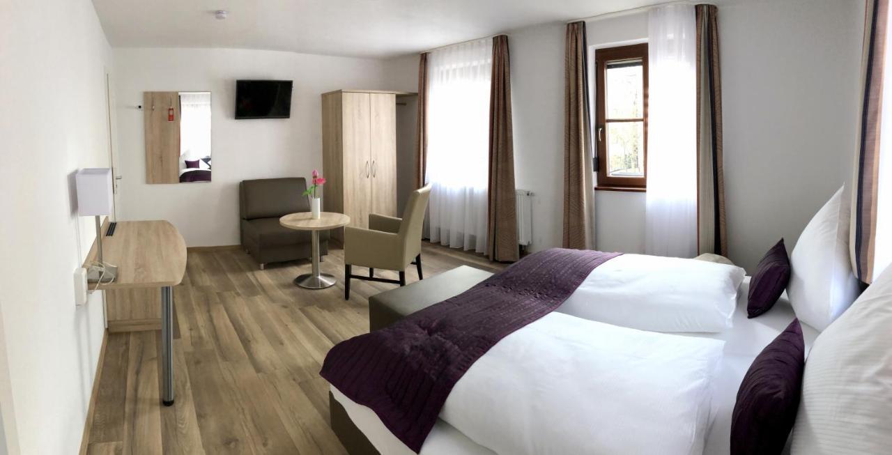 A Lotus Hotel Böblingen Exteriör bild